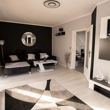 Zum Kaeutzchen 120Qm Ferienhaus 8 Personen 4 Schlafzimmer Nossentiner Huette 외부 사진